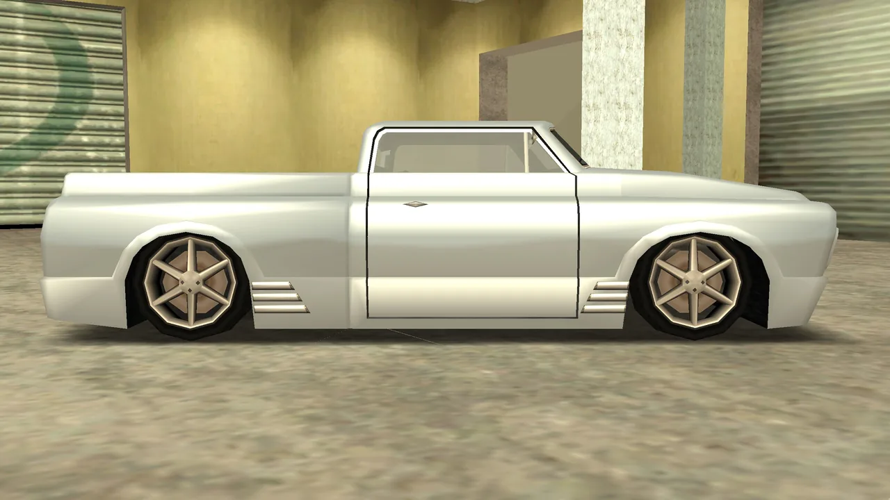 L Chrome Trim, upgrade 1120, on a Slamvan